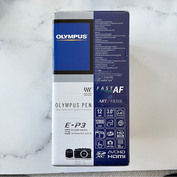 Olympus PEN E-P3 Mirrorless Digital Camera with Accessories and 2 Zoom Lenses - Picture 14 of 16